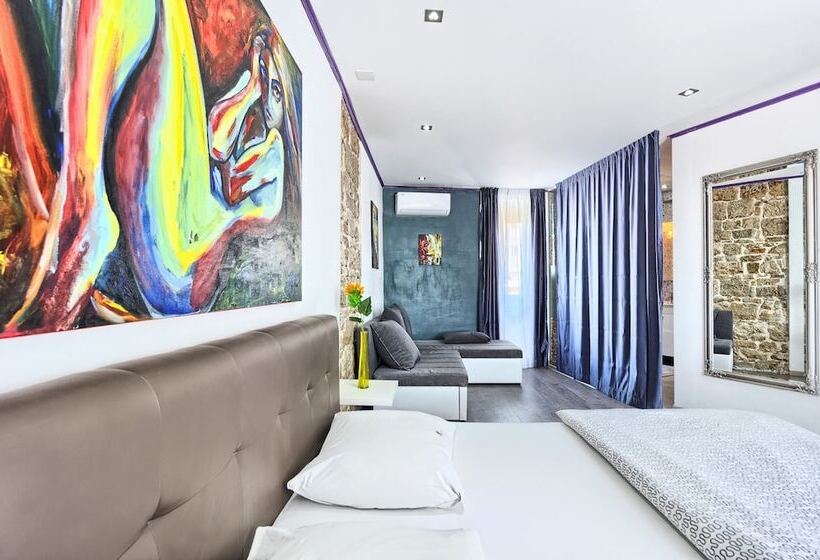 펜션 Luxury Rooms Ana In The Heart Of Split