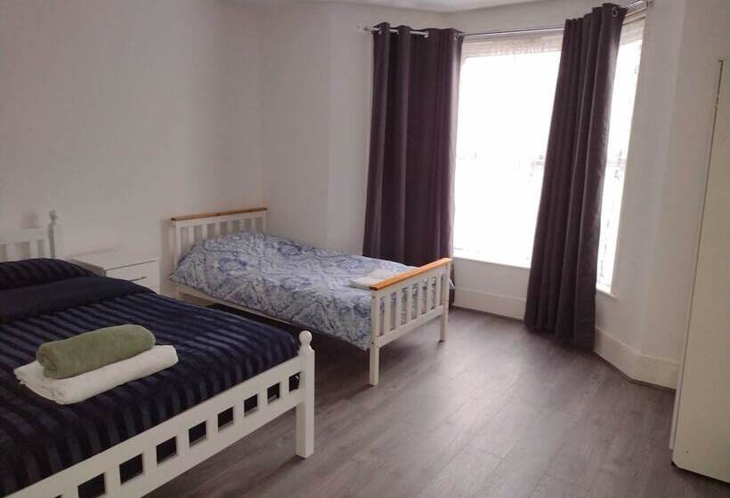 膳宿费 Rayan S Lodge Stratford