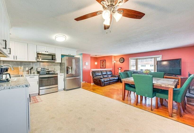 Pet Friendly Merrimack Home W/ Grill: 8 Mi To Mall