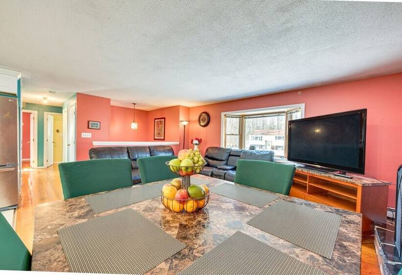 Pet Friendly Merrimack Home W/ Grill: 8 Mi To Mall