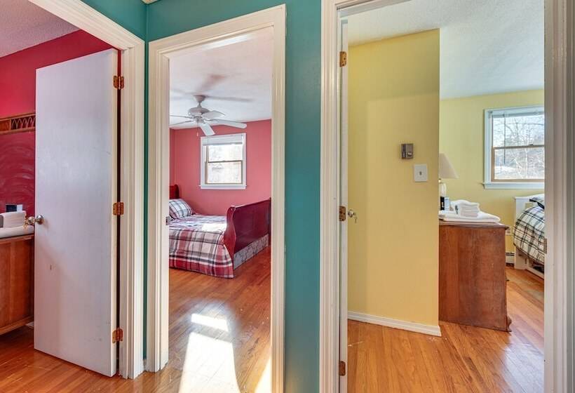 Pet Friendly Merrimack Home W/ Grill: 8 Mi To Mall
