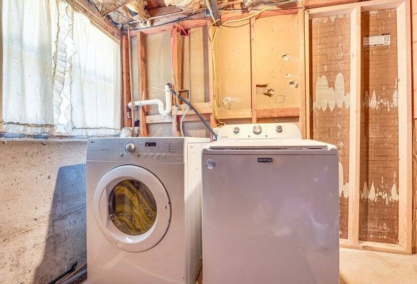 Pet Friendly Merrimack Home W/ Grill: 8 Mi To Mall