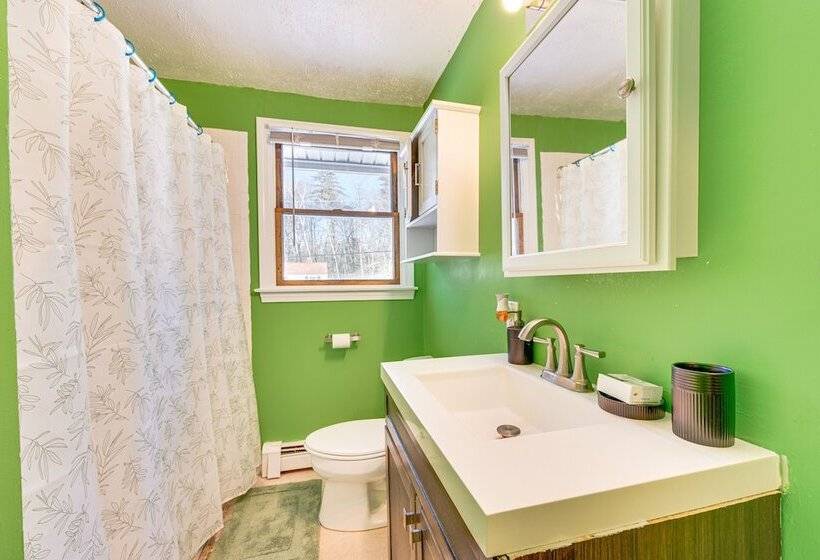 Pet Friendly Merrimack Home W/ Grill: 8 Mi To Mall