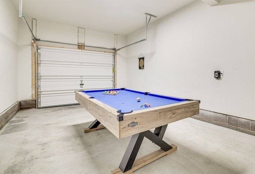 Poconos Retreat W/ Lake Access   5 Mi To Kalahari!