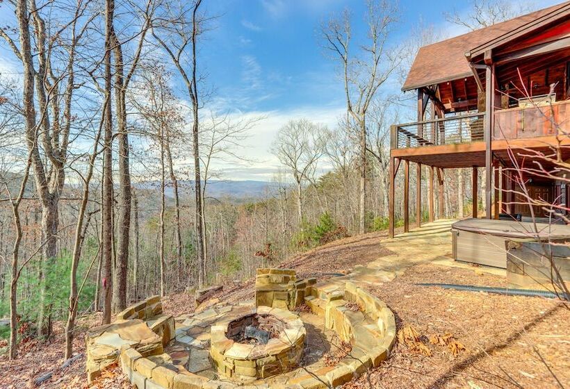 Quiet Blue Ridge Cabin W/ Hot Tub, Mountain Views!