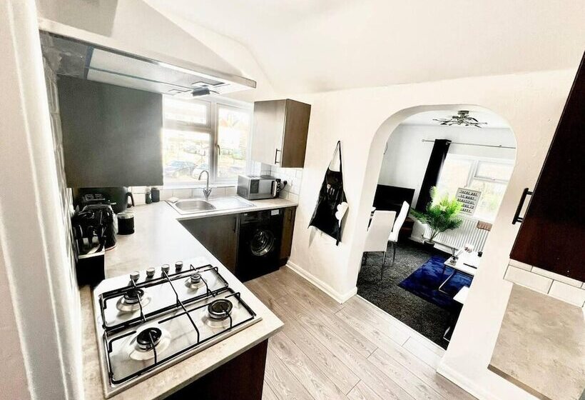レジデンス Beautiful 2 Bed House In Watford