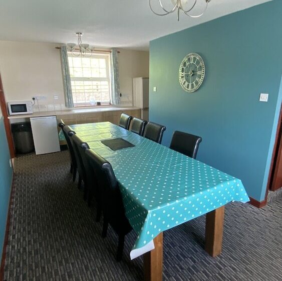 Резиденция Brecon Beacons Luxury 7 Bed House With Hottub