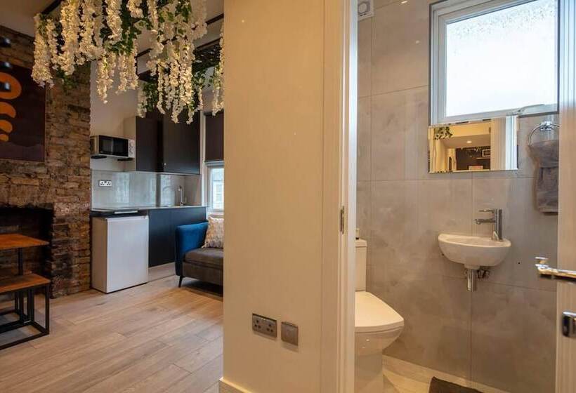 דירת נופש Cosy 1 Bed Duplex   Close To Metro   Nw2