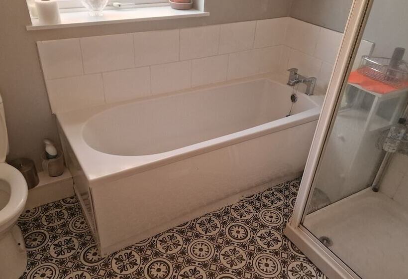 Резиденция Family Home Three Bed House Near The Beach