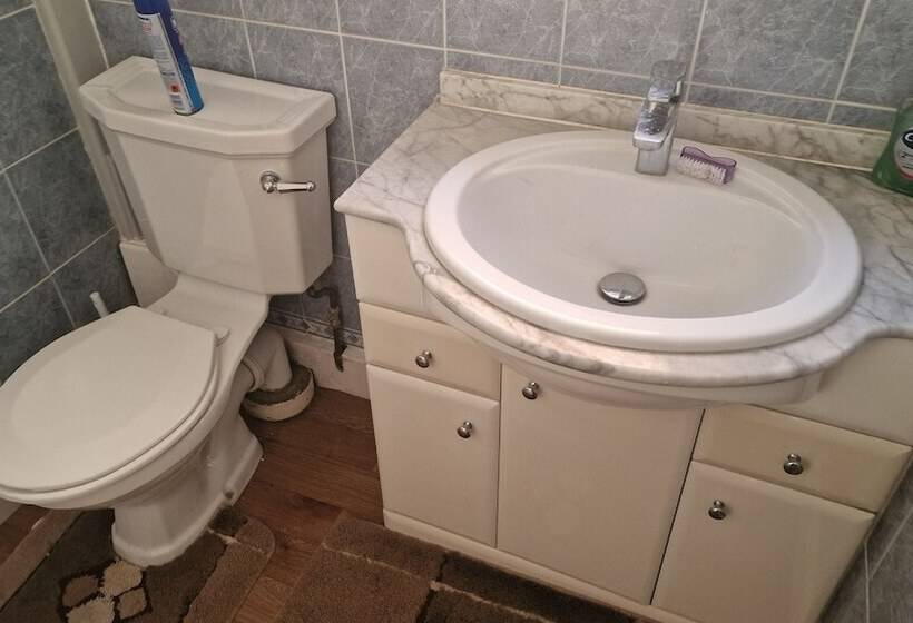 Резиденция Family Home Three Bed House Near The Beach