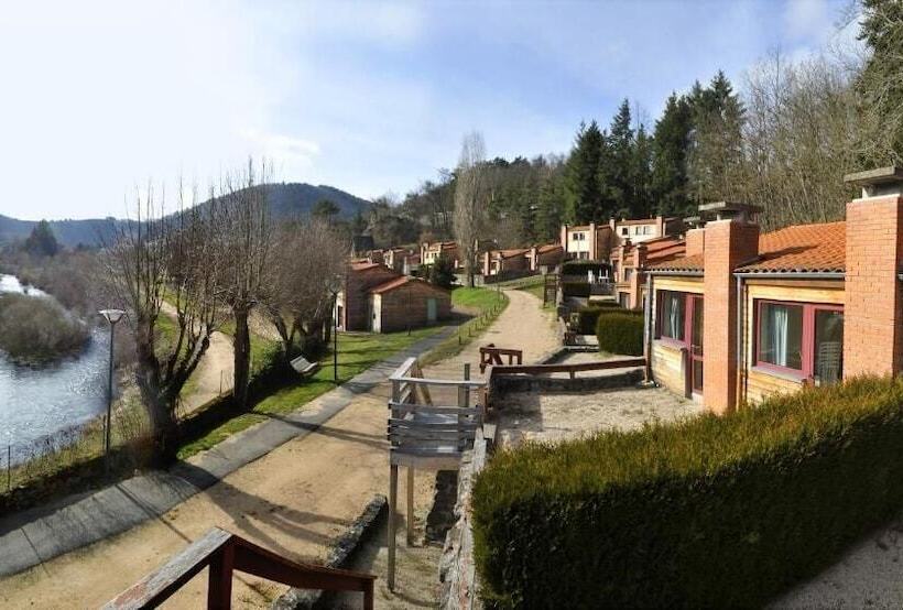 住所  Olydea Vorey Sur Arzon