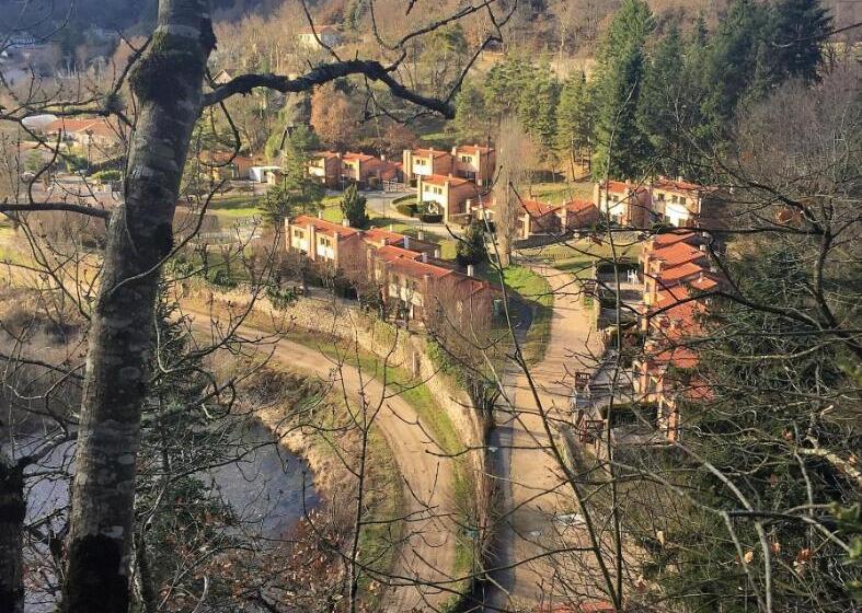 住所  Olydea Vorey Sur Arzon