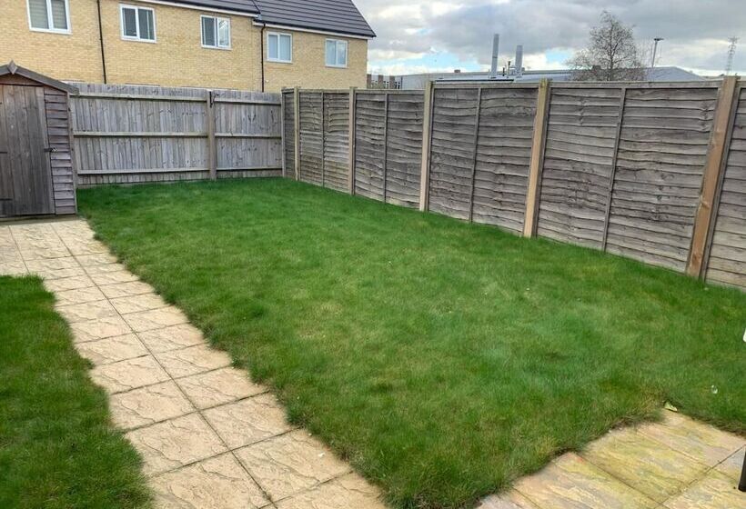 إقامة Pristine 3 Bed House In Grays