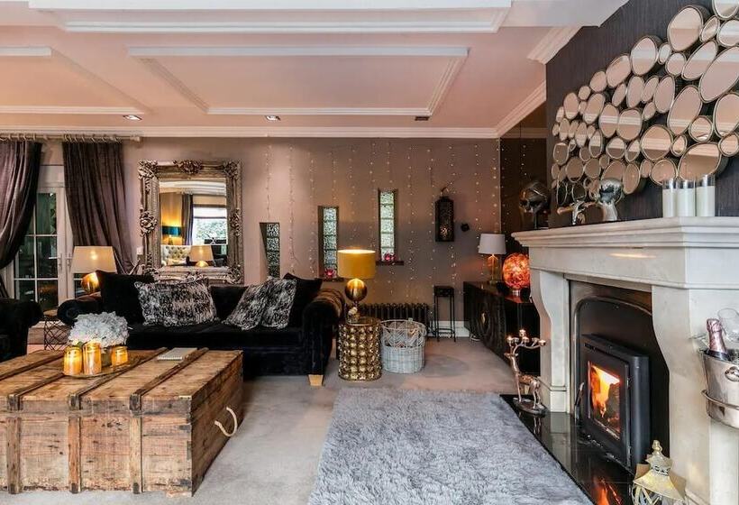 דירת נופש The Cool Belfast Home