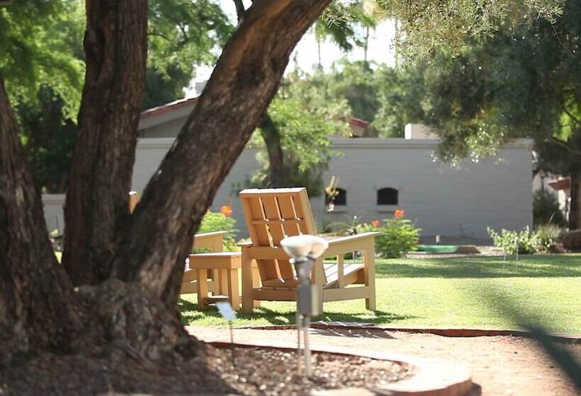 استراحتگاه Getaways At Scottsdale Camelback