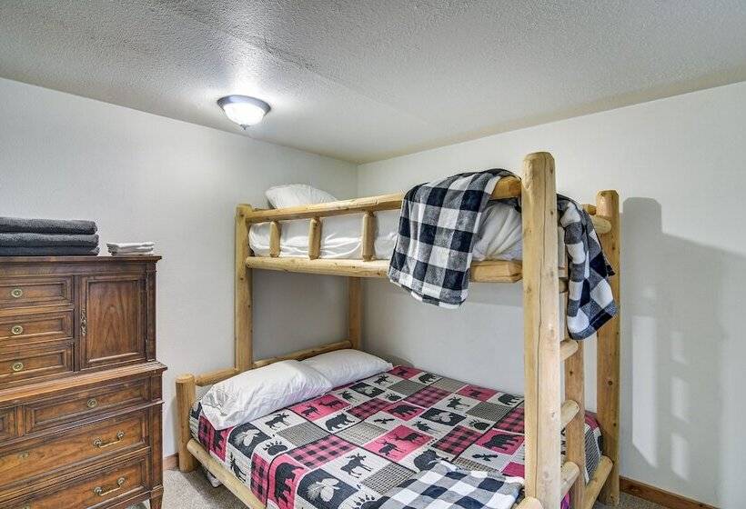 Riverfront Pine Cabin W/ Hot Tub & Mountain Views!