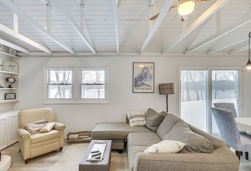 Riverfront Topsham Home ~ 28 Mi To Portland!