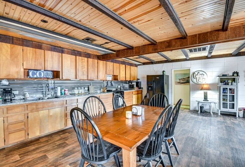 Rustic Valley Cottage W/ Boathouse On Lake Harding