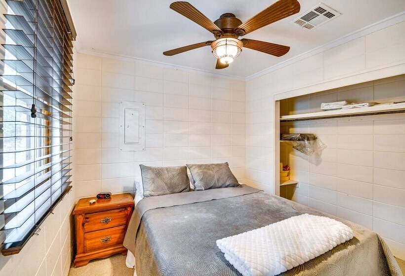 Rustic Valley Cottage W/ Boathouse On Lake Harding