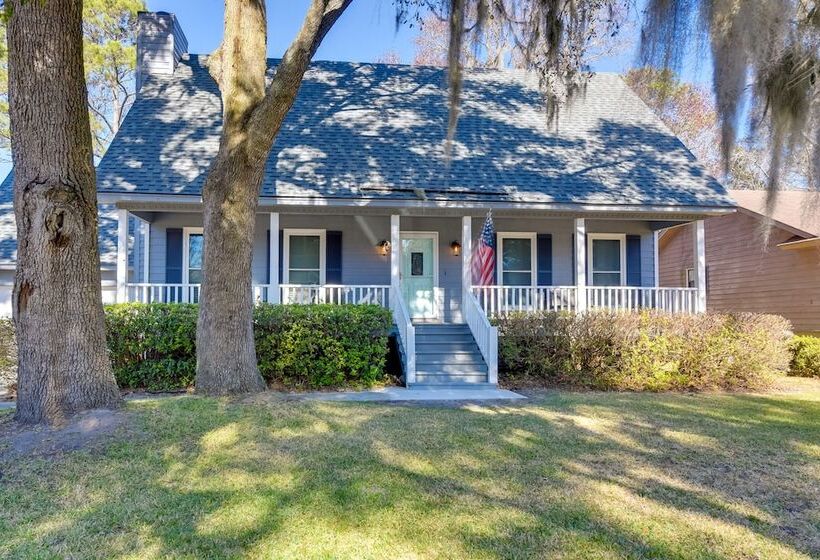 Savannah Home: Close To Bike Trails & Beaches!