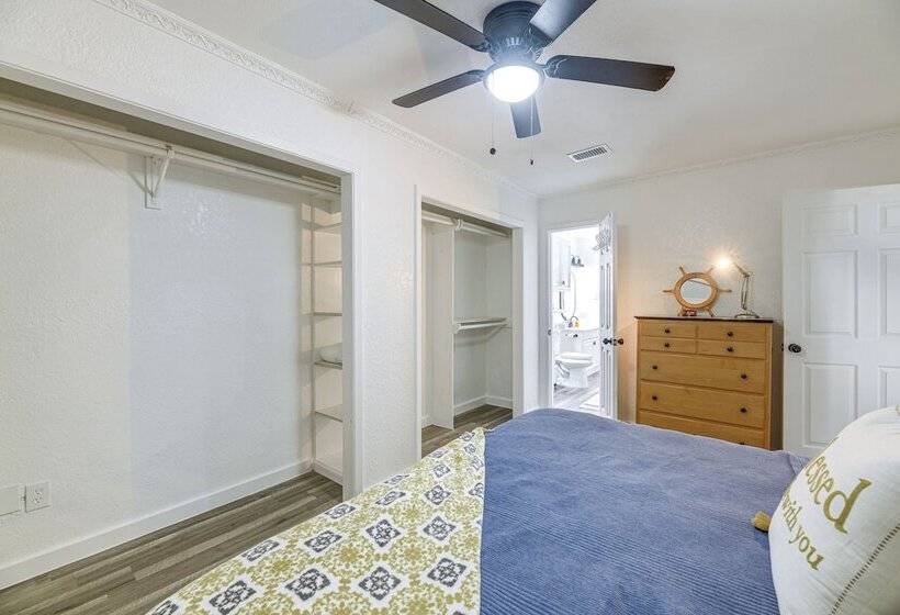 Scenic Home W/ Private Pool & Dock On Oso Bay!