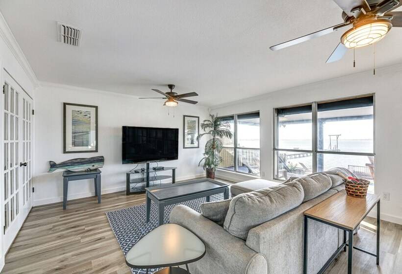 Scenic Home W/ Private Pool & Dock On Oso Bay!