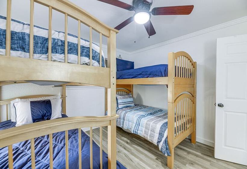 Scenic Home W/ Private Pool & Dock On Oso Bay!