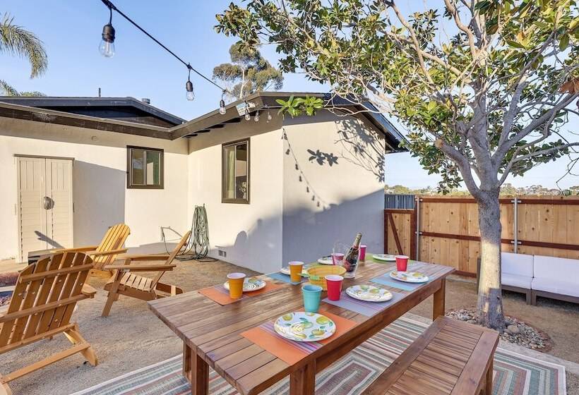 South Oceanside Gem W/ Pool & Spa   2 Mi To Beach!