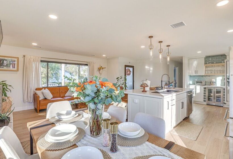 South Oceanside Gem W/ Pool & Spa   2 Mi To Beach!