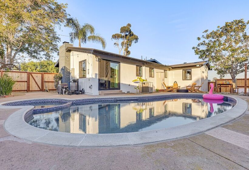 South Oceanside Gem W/ Pool & Spa   2 Mi To Beach!