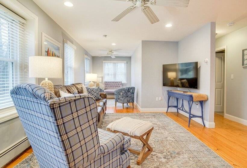 South Yarmouth Home W/ Gas Grill < 2 Mi To Beaches