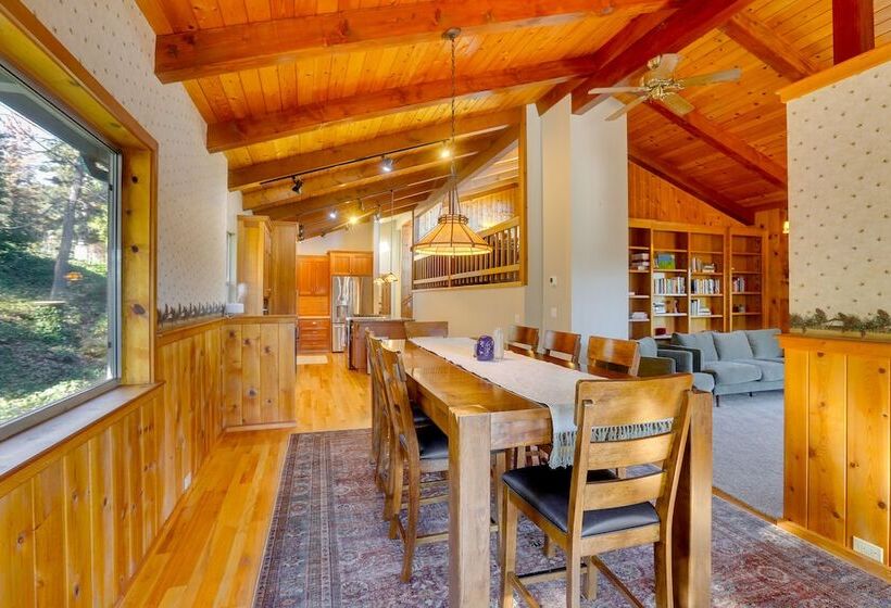 Spacious Colfax Cabin Near Rollins Lake
