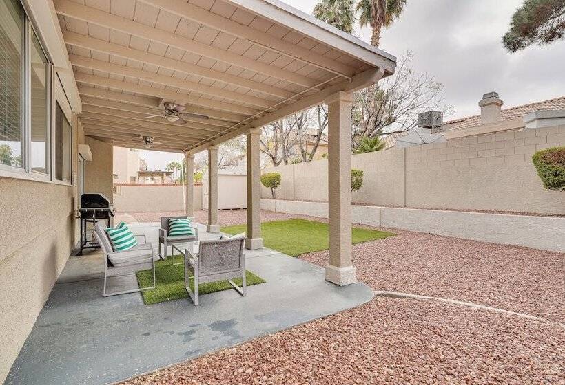 Spacious Henderson Home: 7 Mi To Vegas Strip