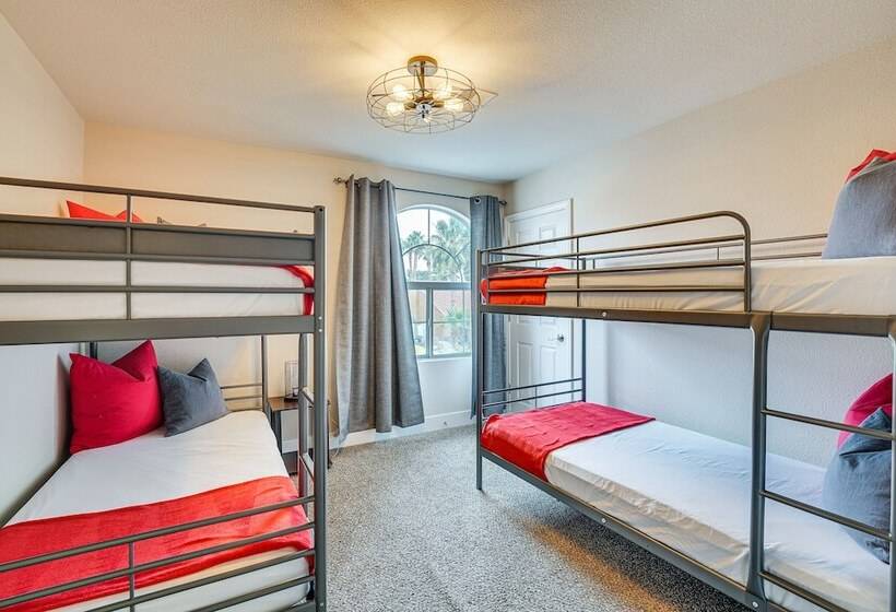 Spacious Henderson Home: 7 Mi To Vegas Strip