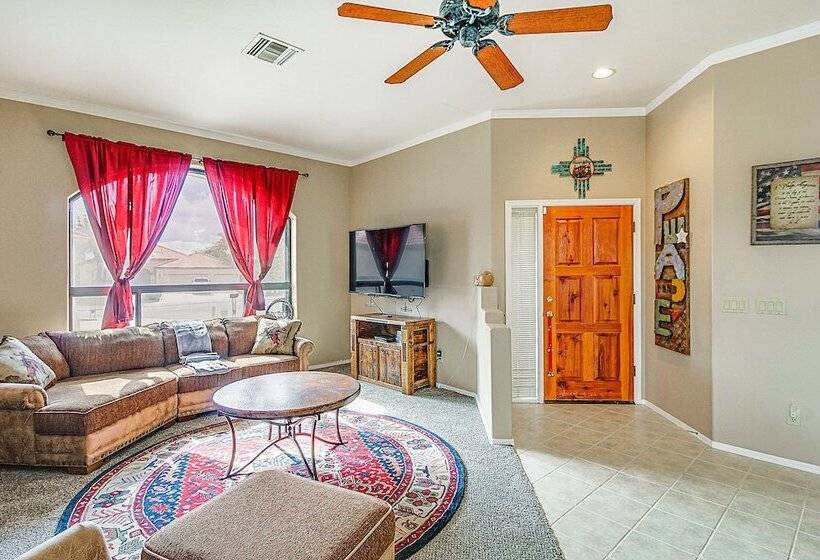 Spacious Tucson Home W/ Yard: 11 Mi To Downtown