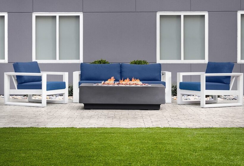 Stayapt Suites Louisville North Clarksville