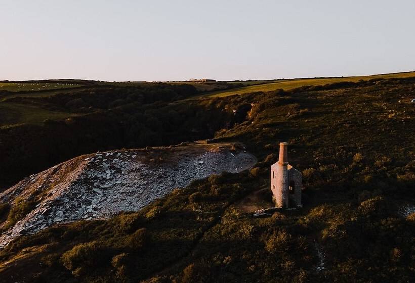Stunning Cornish Tipi With Sea Views