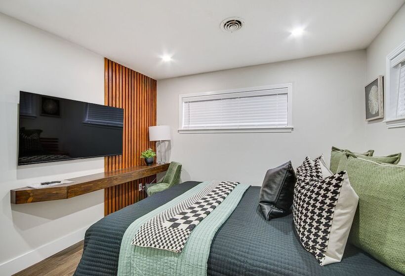 Stunning Jackson Home ~ 2 Mi To Downtown!