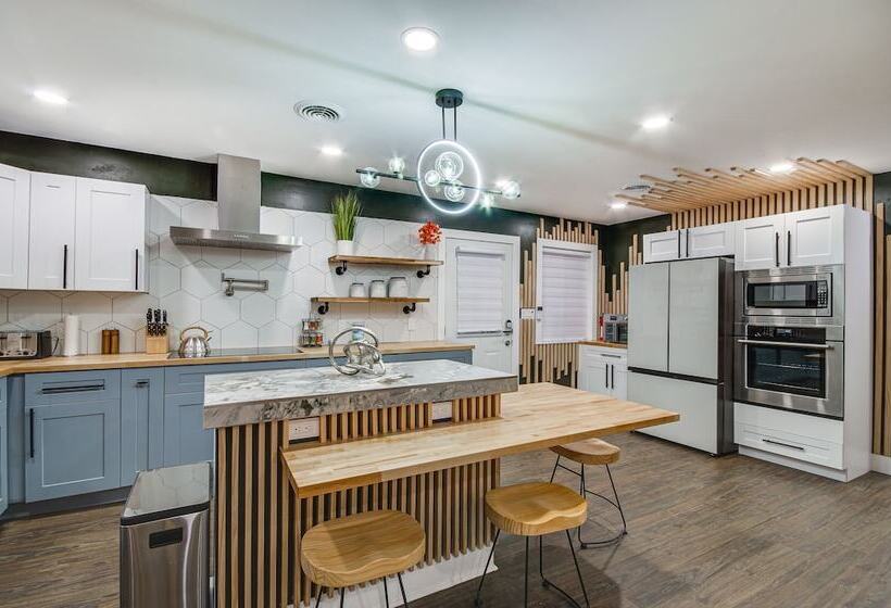 Stunning Jackson Home ~ 2 Mi To Downtown!