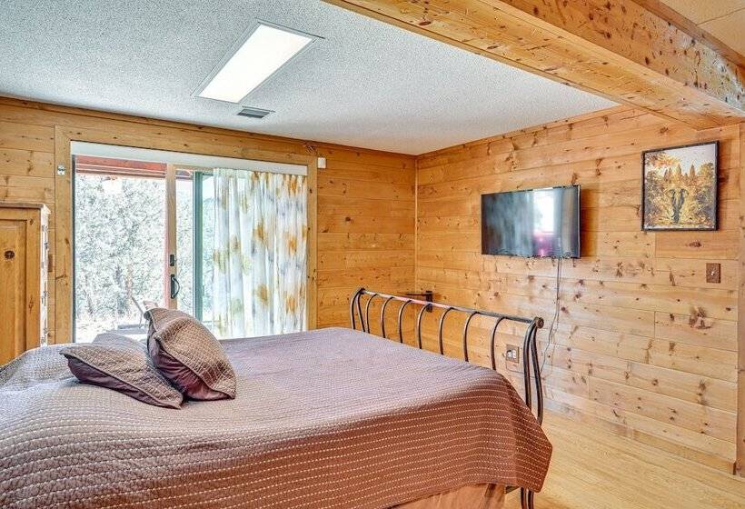 Unique Canyon Cabin: Arkansas River Access & Views