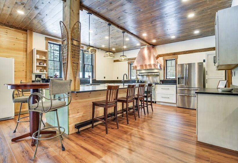 Maine Home W/ Hot Tub & Snowmobile Trail Access!