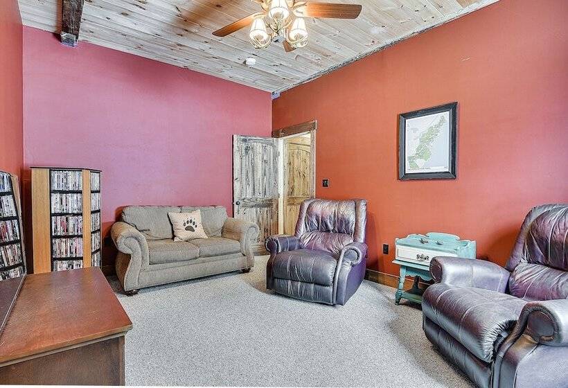 Maine Home W/ Hot Tub & Snowmobile Trail Access!