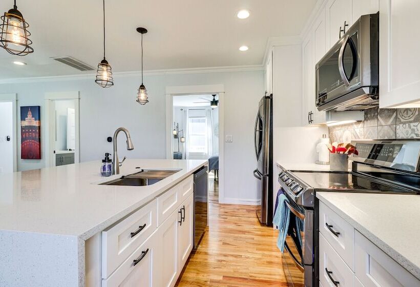 Updated Austin Home ~ 1 Block To Hike/bike Trail!