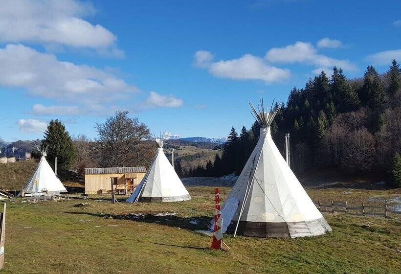 Village Tipi