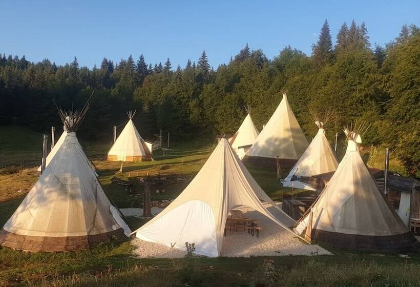 Village Tipi
