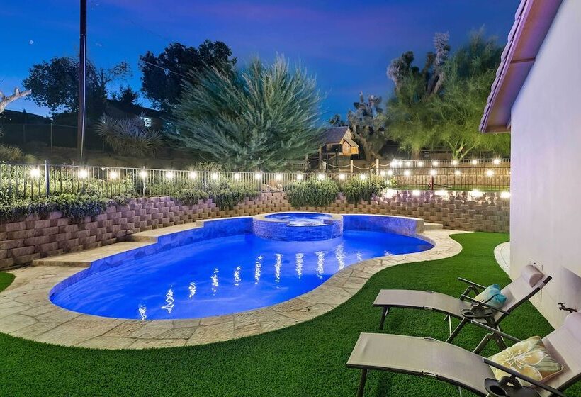 Yucca Valley Vacation Rental: Private Pool + Spa!