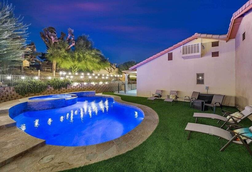 Yucca Valley Vacation Rental: Private Pool + Spa!