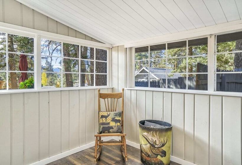 2brwren S Nestdowntown And Hiking Nearby