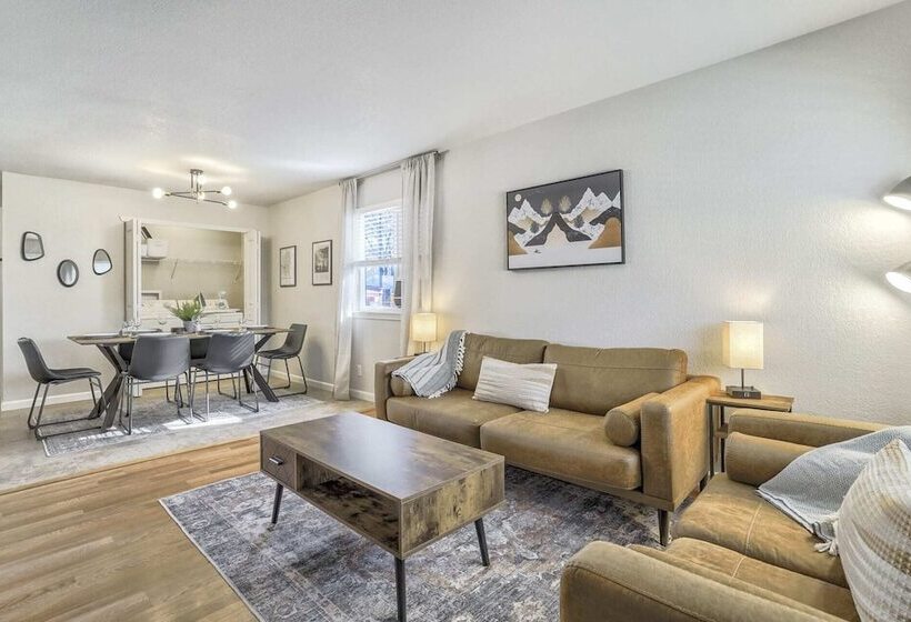 3bdfamily Retreat Near Cos Airport & Fort Carson