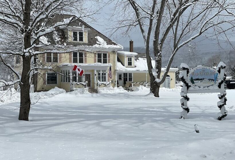 مبيت وإفطار Mad River Inn